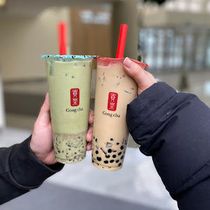 Meet your Posher, Chloe